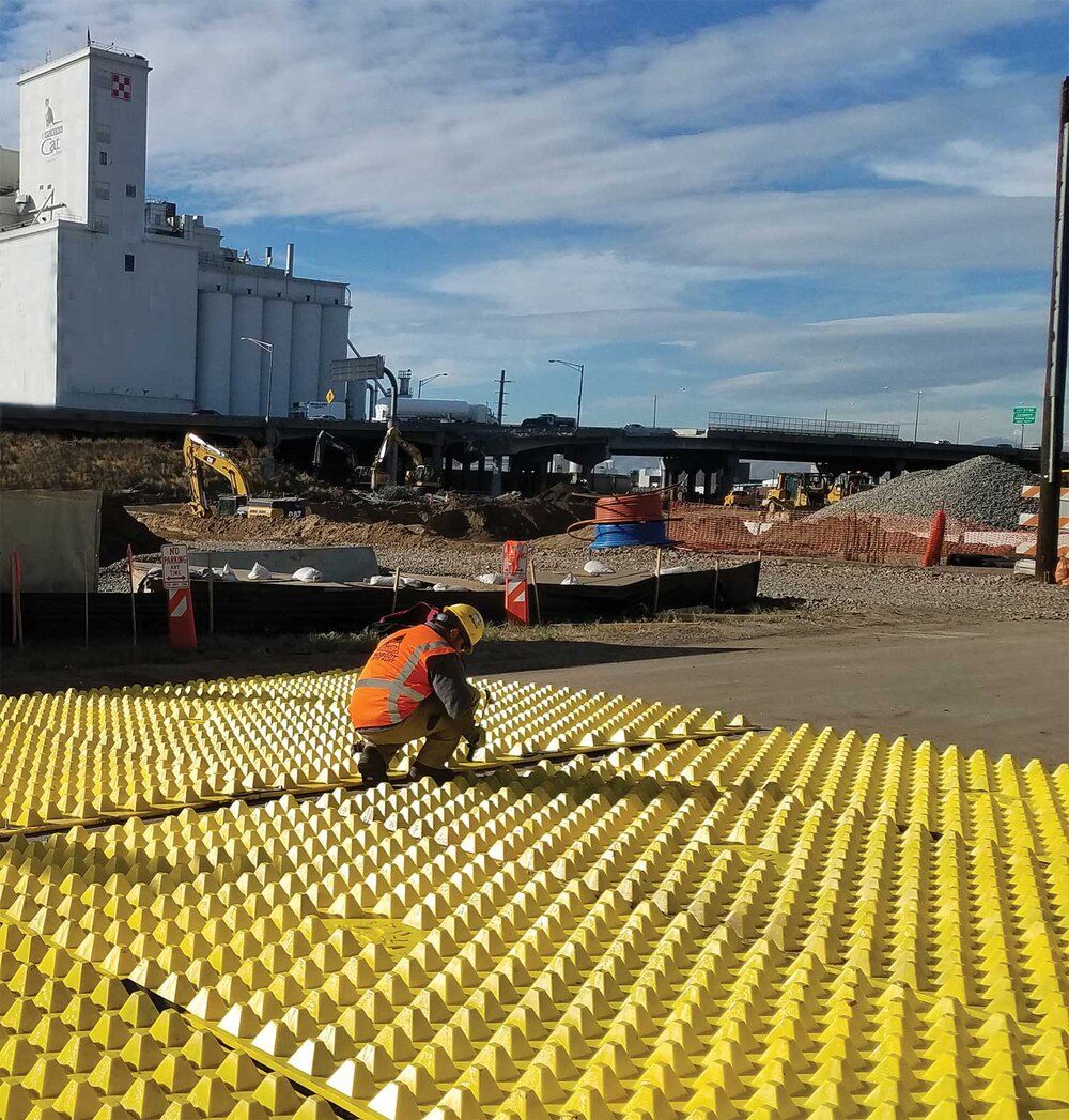 Central-70-Project-FODS-reusable-construction-entrance-rockless-I-70-Kiewit-trackout-control-mat2.jpg