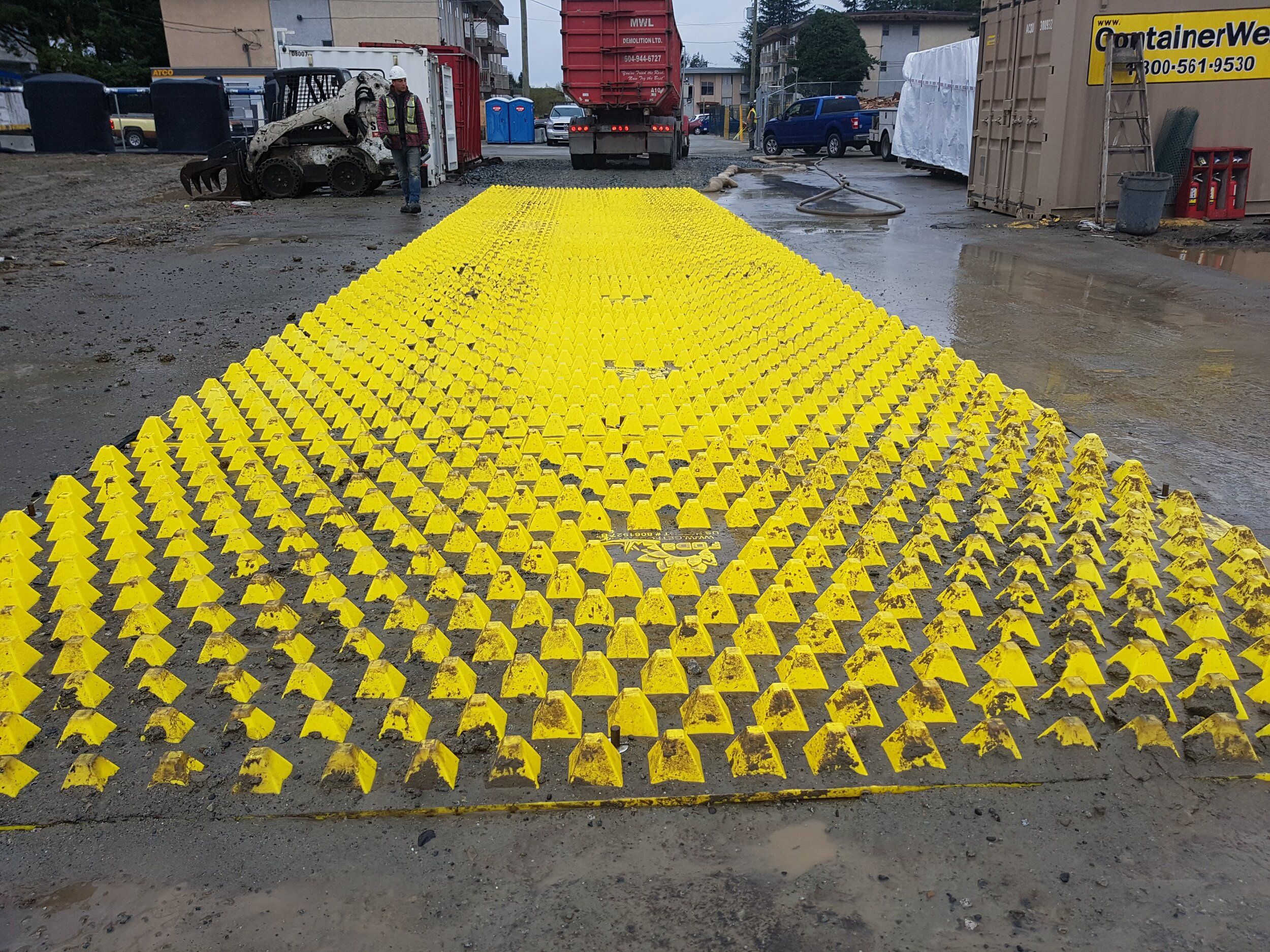 FODS Rumble Plates Construction Exit In Winter Trackout Control Mats In Muddy Conditions Reusable Construction Entrance Portable Rumble Plates FOD Shakers Reusable Construction Entrance System