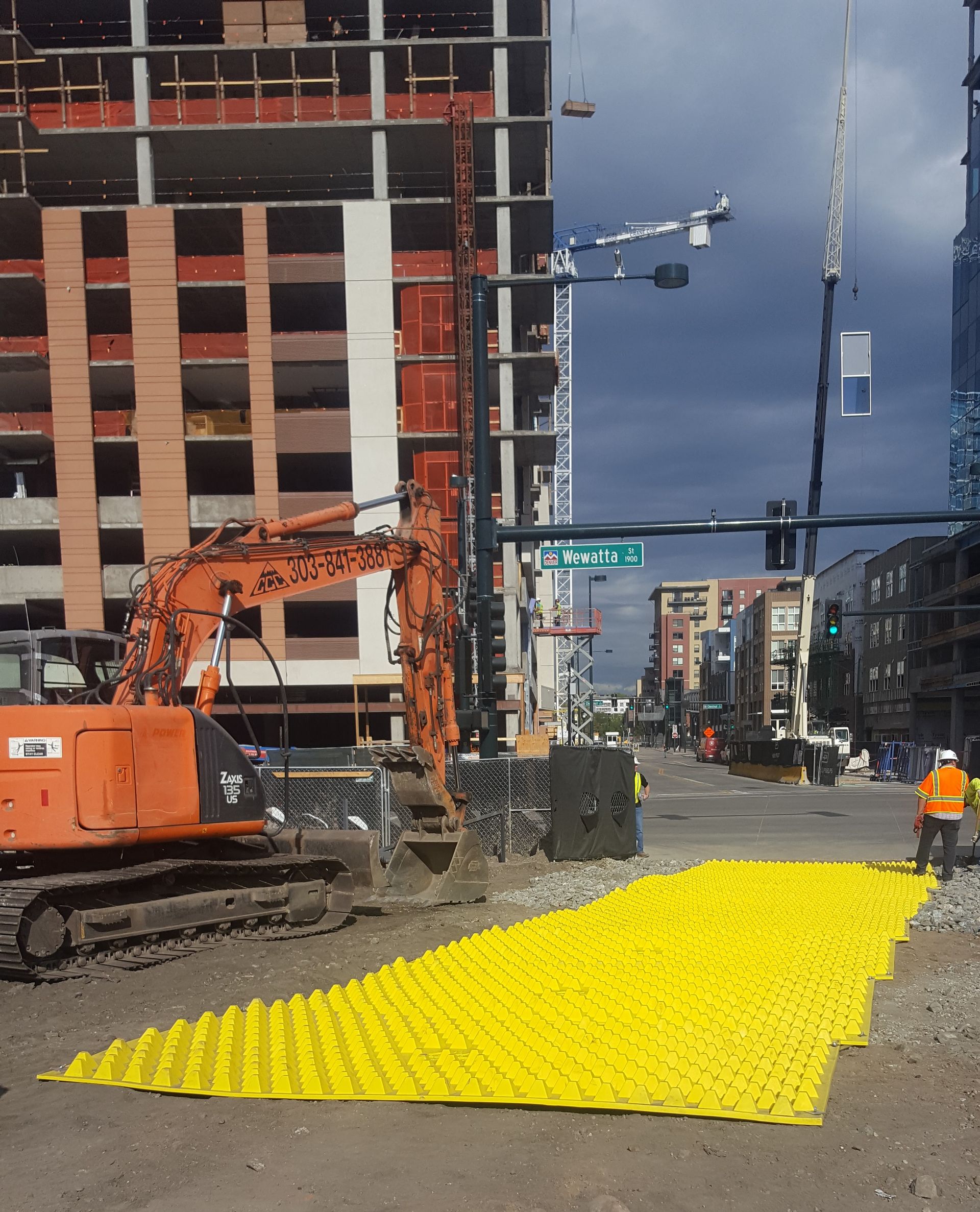 FODS Trackout Control Mats use during high rise construction