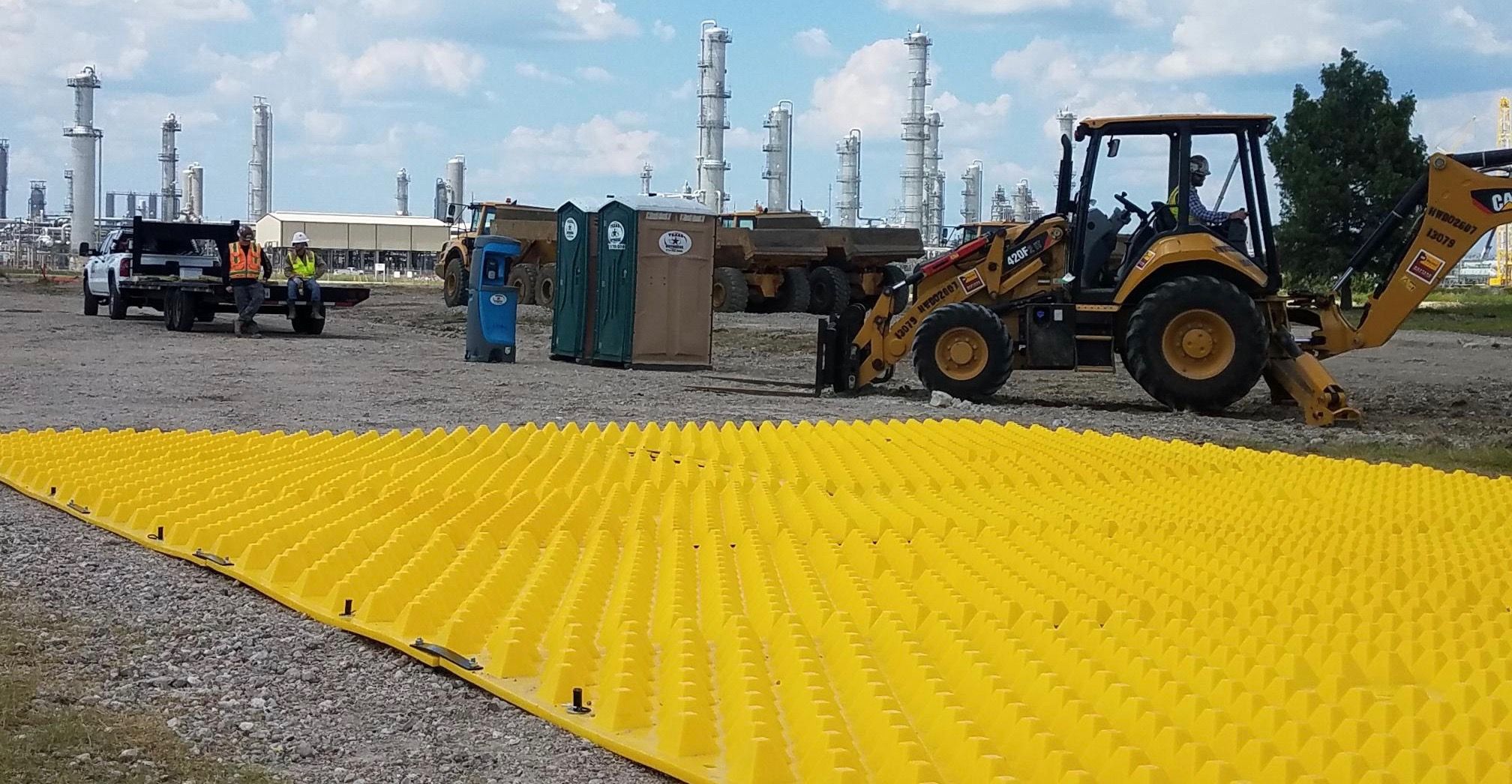 LNG Terminal FODS Trackout Control Mats Reusable Construction Entrance
