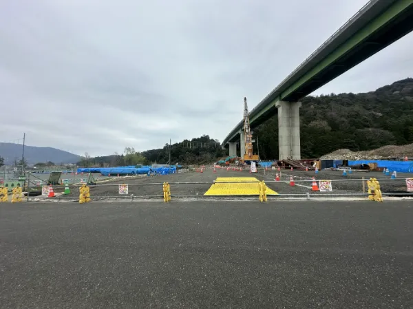 Maizuru-Wakasa Expressway Tunnel Project - FODS Trackout Control Mats - Reusable Rockless Construction Entrance - FODS Trackout Control Mat - Japan.png