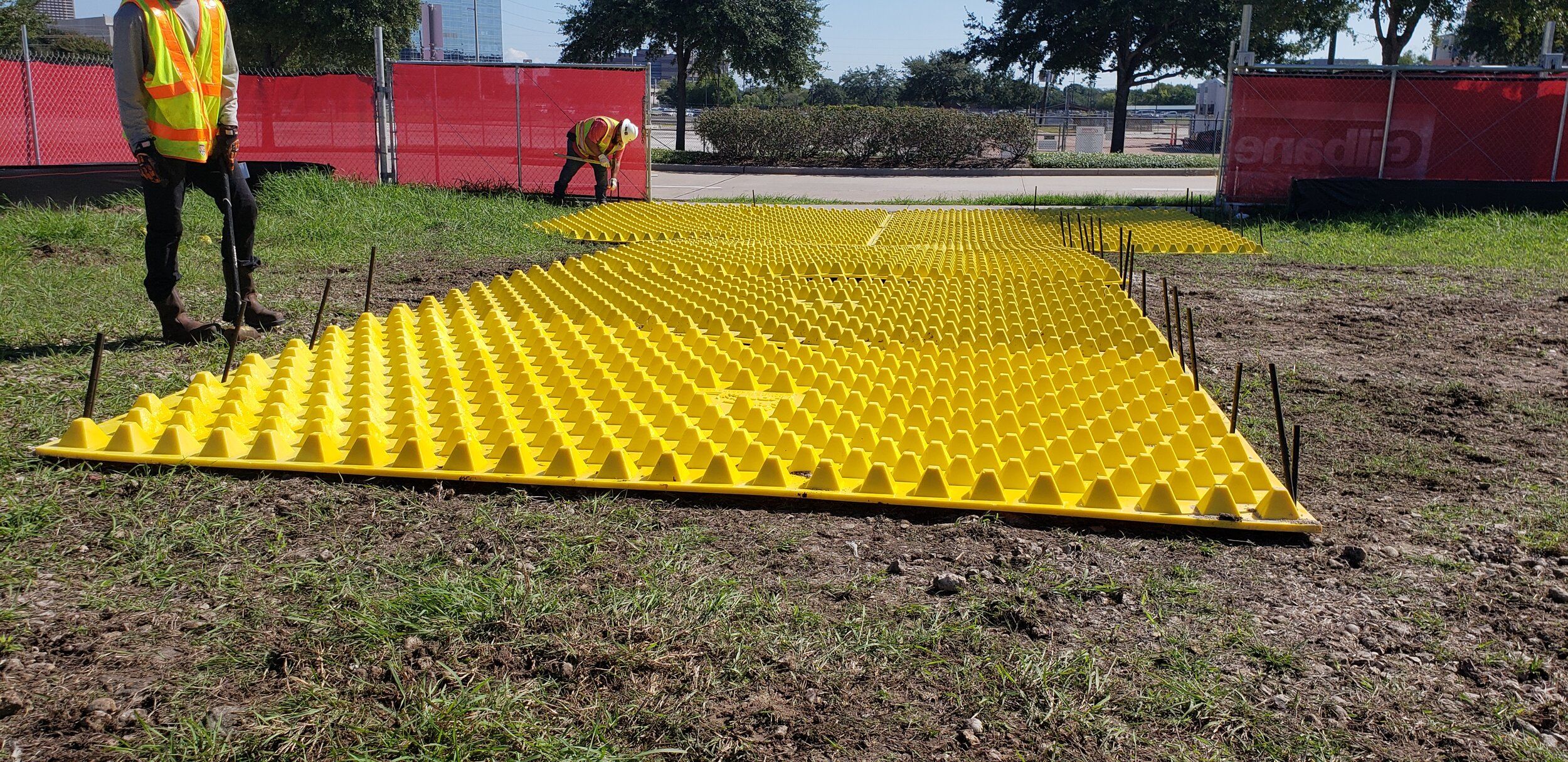 Plastic Rumble Plates FODS Trackout Control System Reusable Construction Entrance Composite Rumble Plates Portable FOD Shakers Portable Shaker Plates FODS Rumble Strips Reusable Construction Access Mats